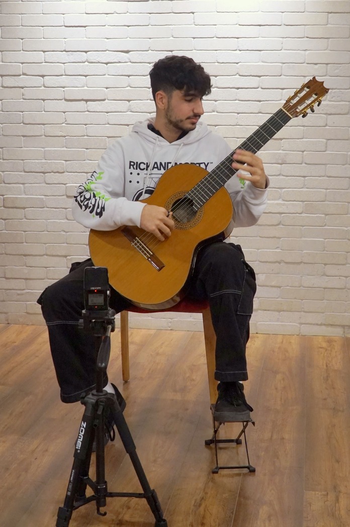 שיעורי גיטרה לילדים ברחובות - לימוד טכניקה נכונה